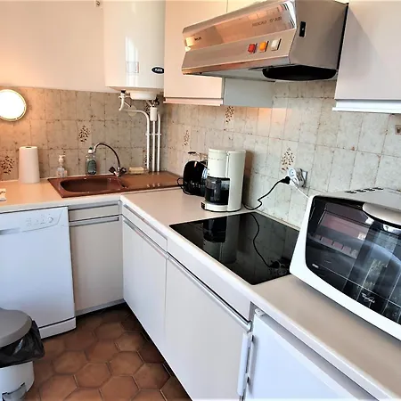 A Avec Parking, Balcon, Animaux Admis - Fr-1-780-37