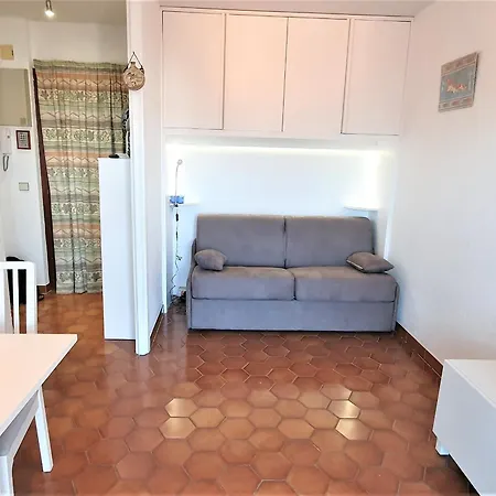 Apartment A Avec Parking, Balcon, Animaux Admis - Fr-1-780-37